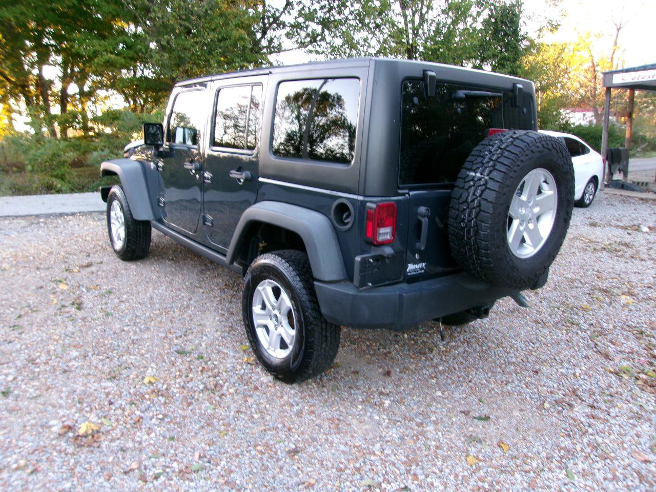 Used 2016 Jeep Wrangler Unlimited Sport AWD/4WD image 3