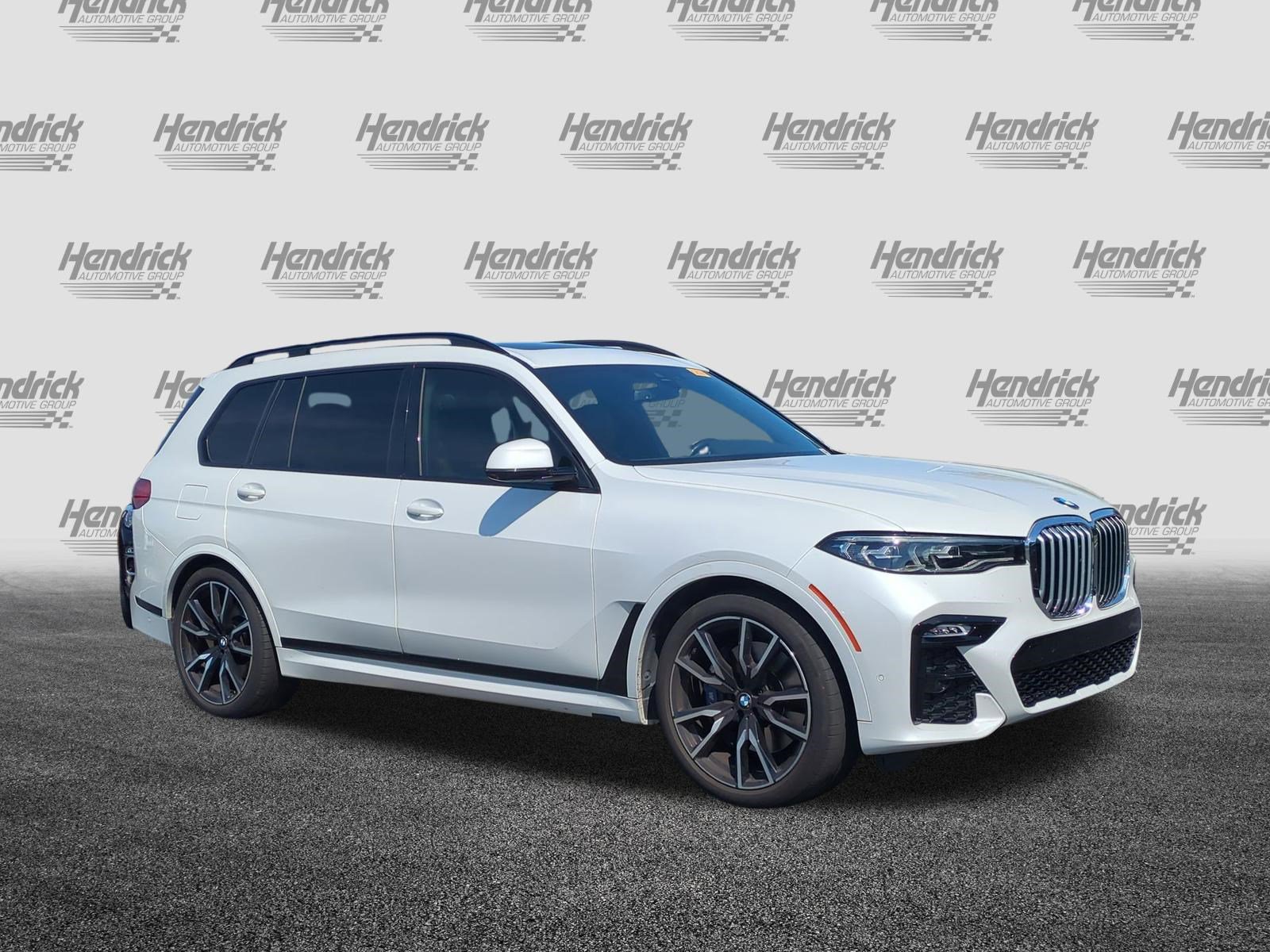 Used 2022 BMW X7 xDrive40i w/ M Sport Package AWD/4WD video 2
