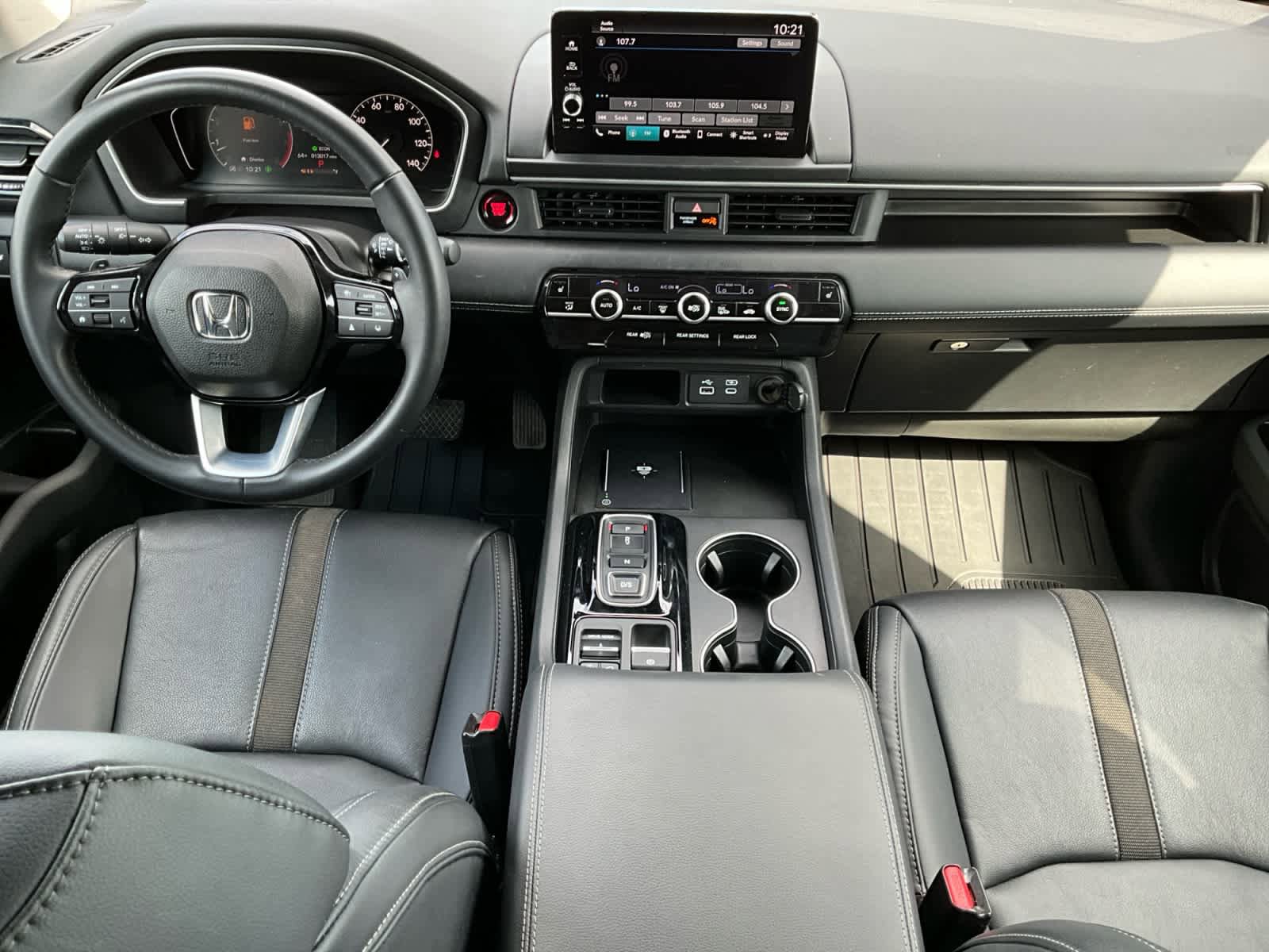 Used 2025 Honda Pilot EX-L image 12