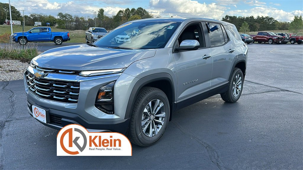 New 2026 Chevrolet Equinox LT image 3