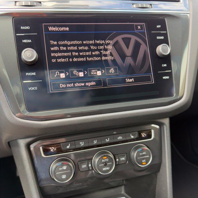 Used 2019 Volkswagen Tiguan SE w/ Panoramic Sunroof Package AWD/4WD image 21