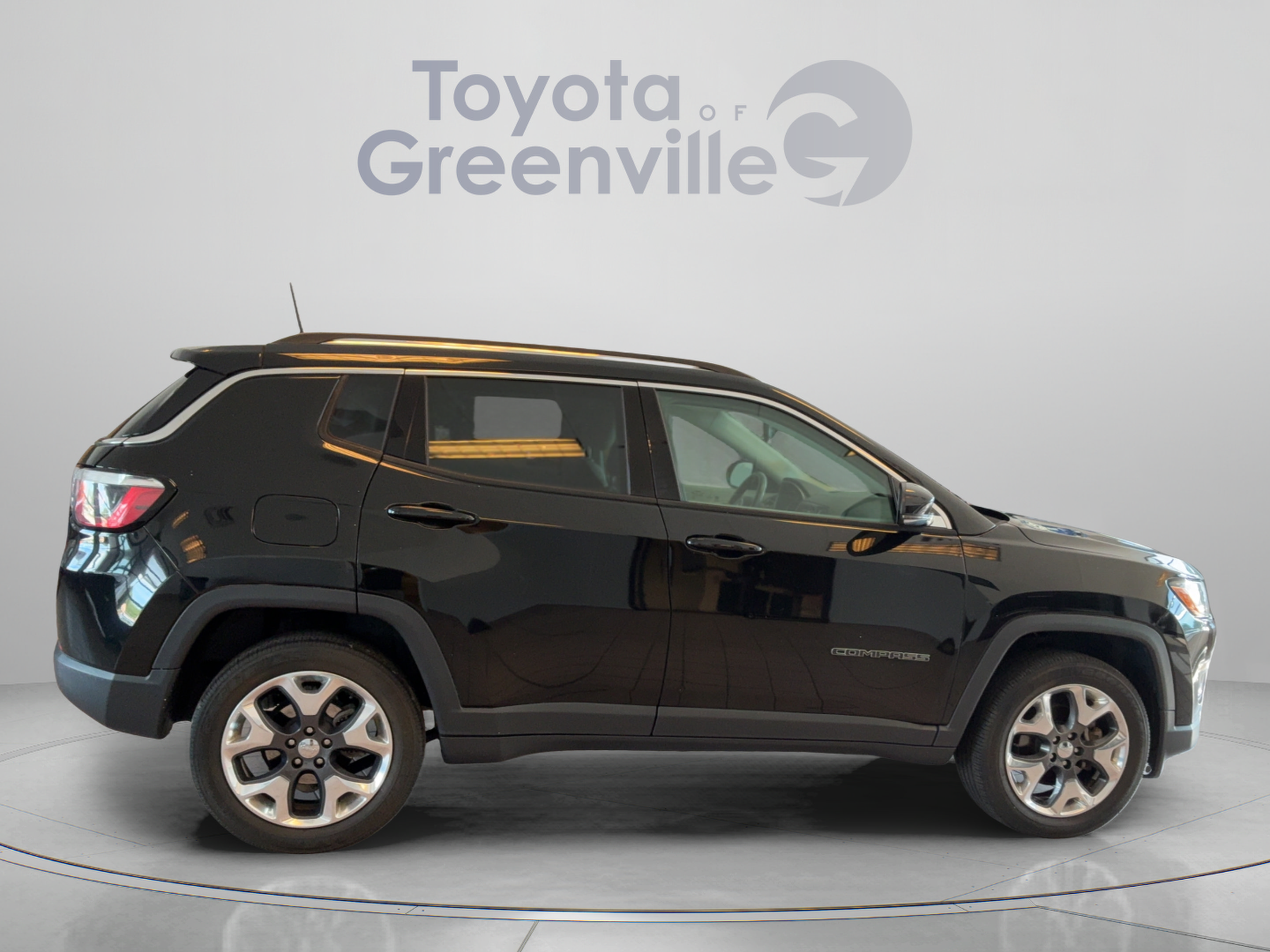 Used 2018 Jeep Compass Limited AWD/4WD image 7