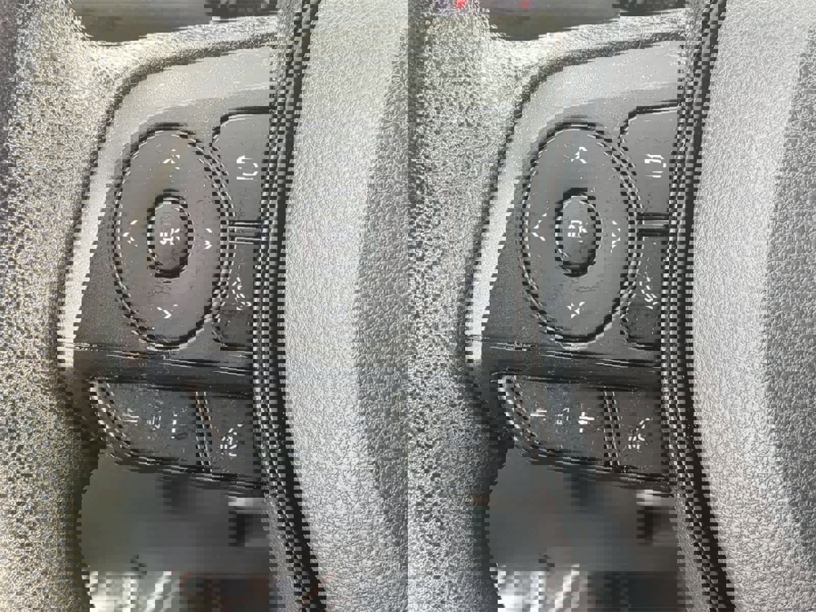 Used 2022 Toyota RAV4 LE image 30