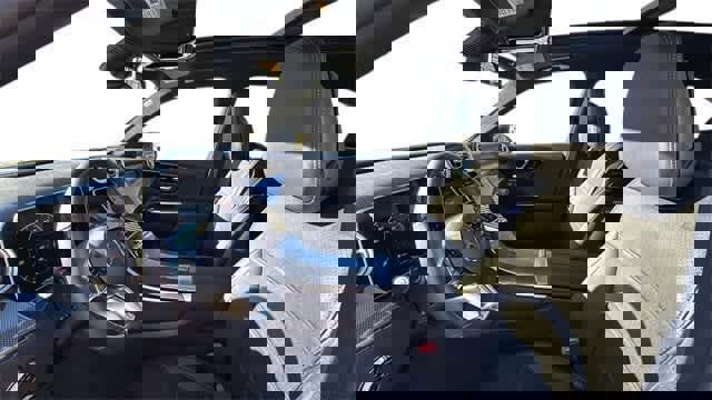 Certified 2025 Mercedes-Benz GLC 300 GLC 300 image 4