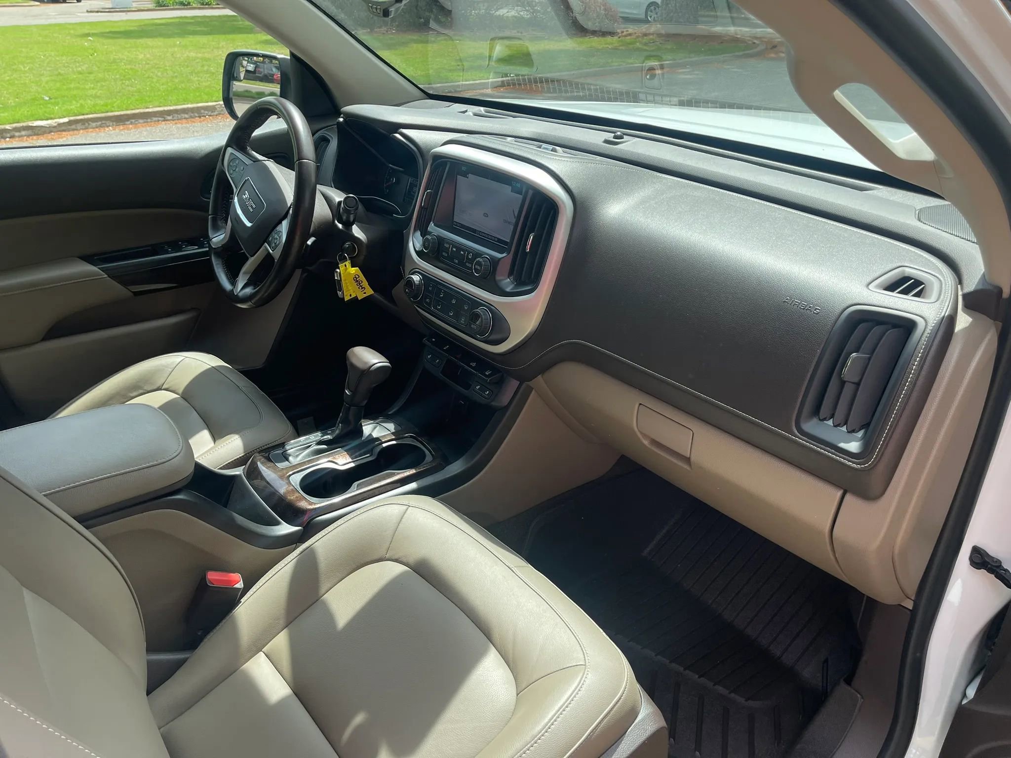 Used 2018 GMC Canyon SLT w/ Driver Alert Package AWD/4WD image 14