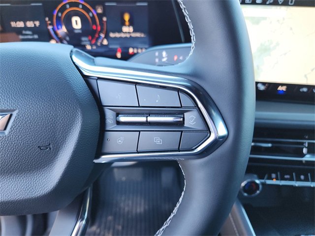 Used 2026 Chevrolet Traverse LT w/ Driver Confidence Package image 33