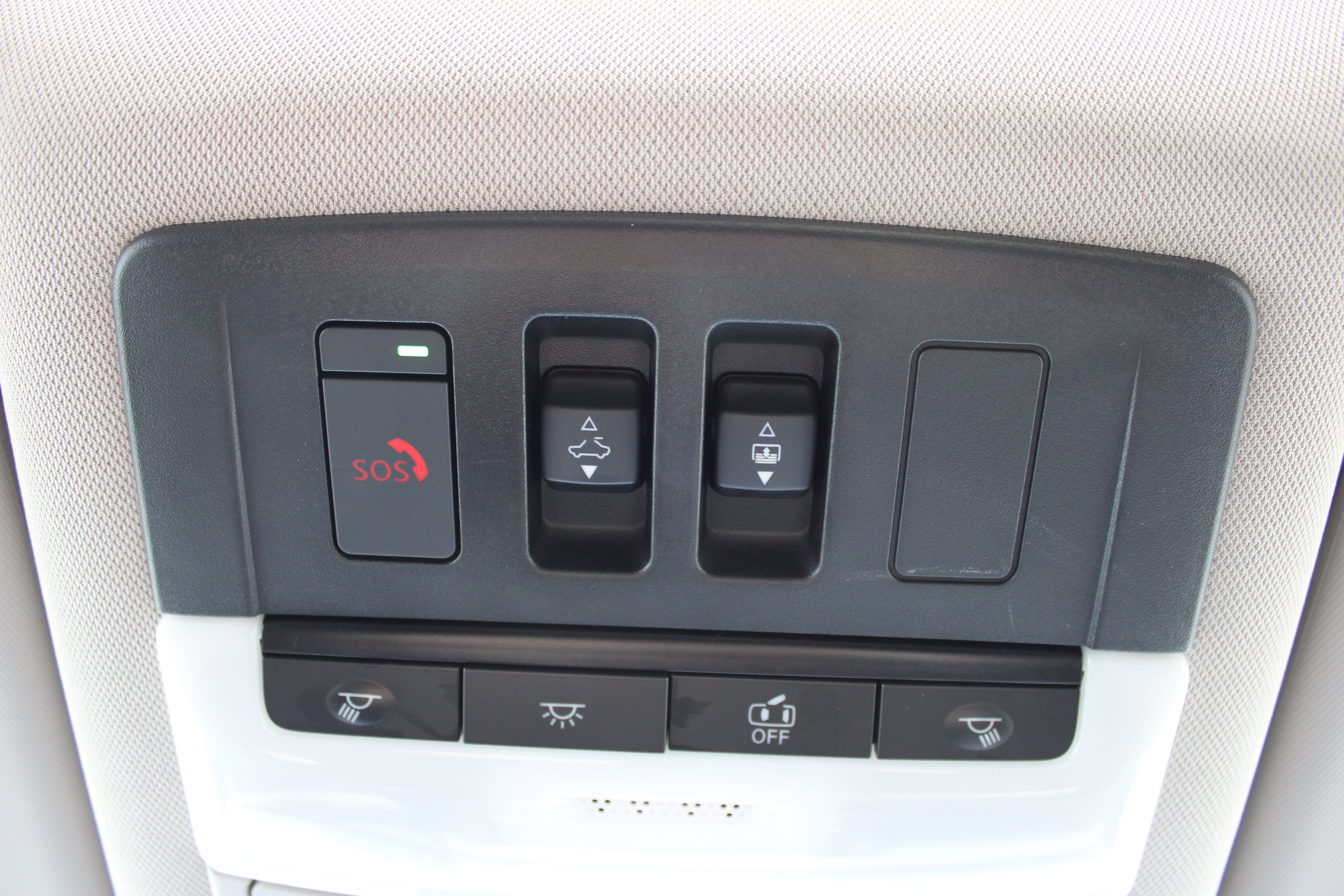 Certified 2024 Nissan Rogue SV w/ SV Premium Package AWD/4WD image 24