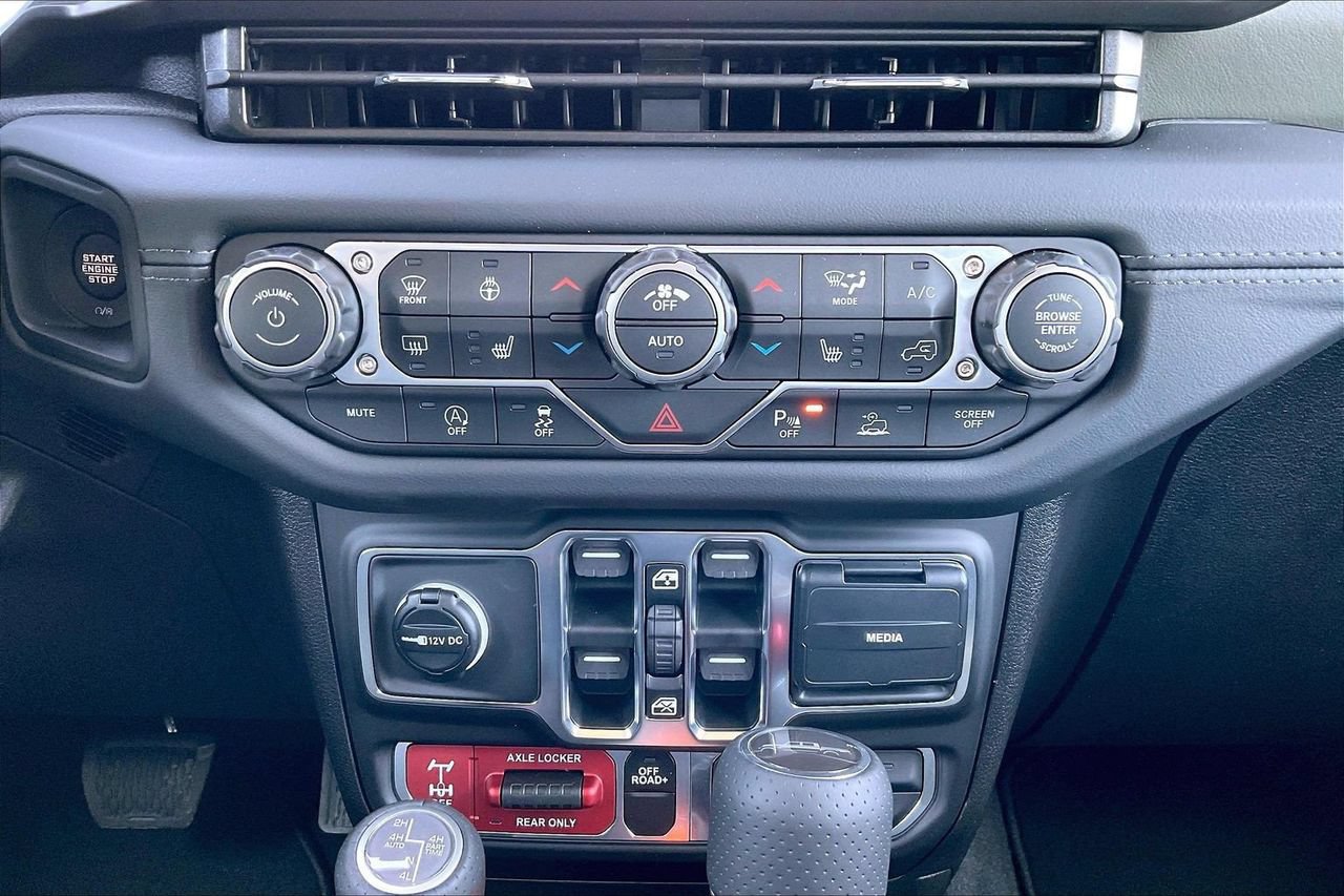 New 2026 Jeep Gladiator Mojave AWD/4WD image 15