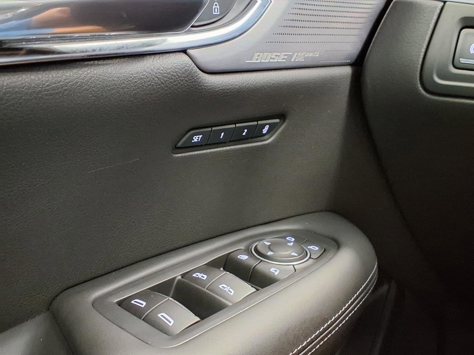 Used 2020 Cadillac XT6 Premium Luxury w/ Platinum Package FWD image 35