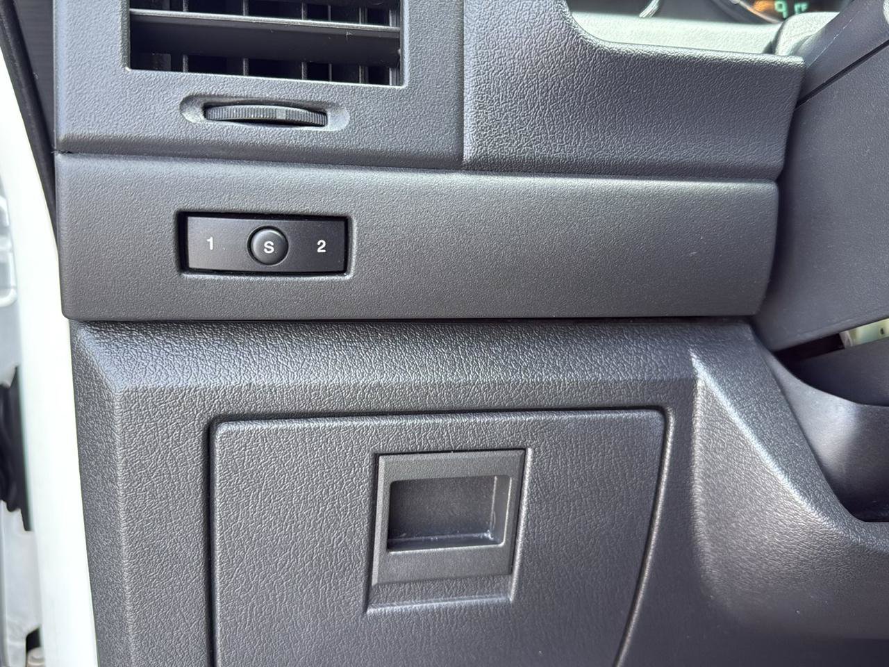 Used 2012 Jeep Liberty Sport RWD image 37