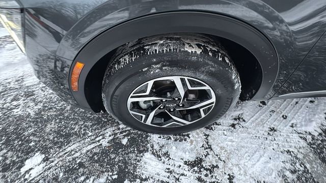 Used 2024 Kia Sportage LX image 40