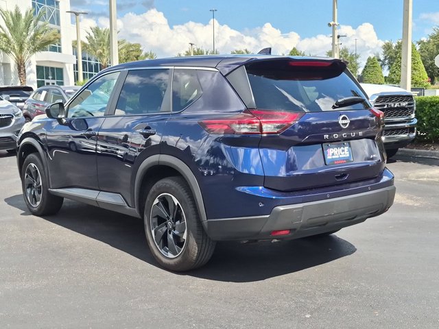 Used 2025 Nissan Rogue SV AWD/4WD image 8