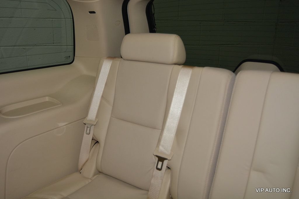 Used 2007 Cadillac Escalade AWD w/ Information Package image 29