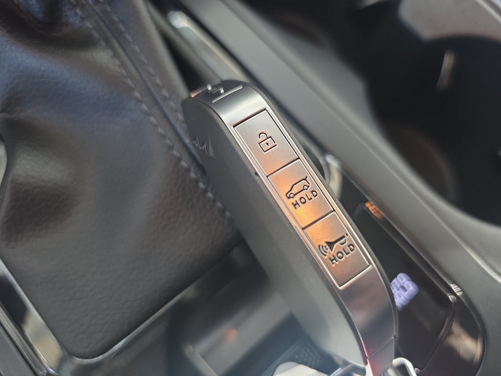 Certified 2026 Kia Carnival EX FWD image 30