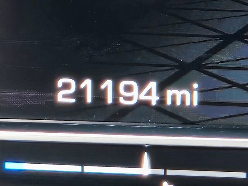 Used 2023 GMC Yukon Denali image 30