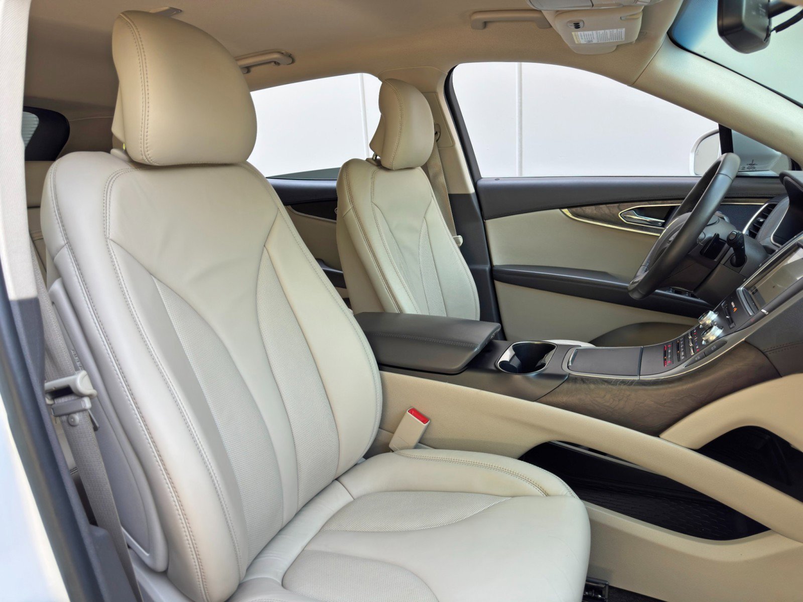 Used 2017 Lincoln MKX Select w/ Select Plus Package image 30