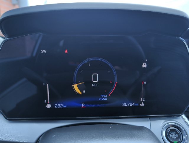 Used 2025 Chevrolet Trax LT FWD image 16