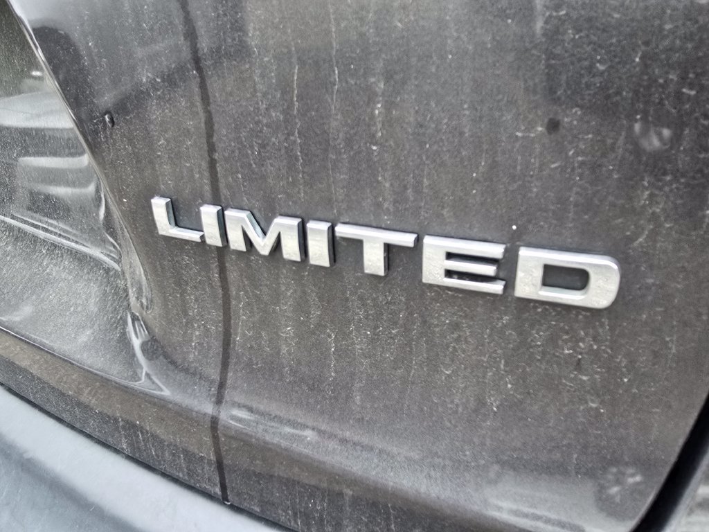 Used 2020 Jeep Cherokee Limited AWD/4WD image 15