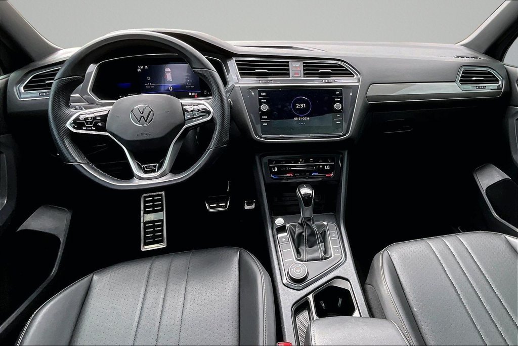 Used 2023 Volkswagen Tiguan SE R-Line AWD/4WD image 13