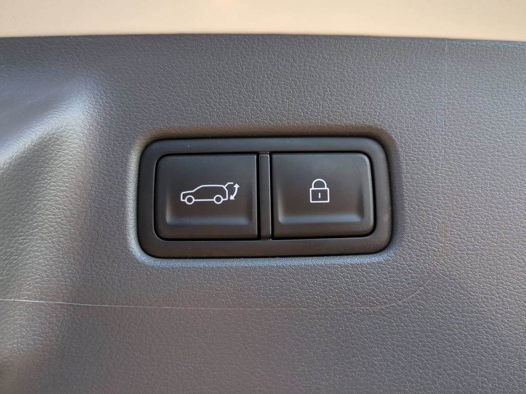 New 2026 Hyundai Santa Fe SE image 15