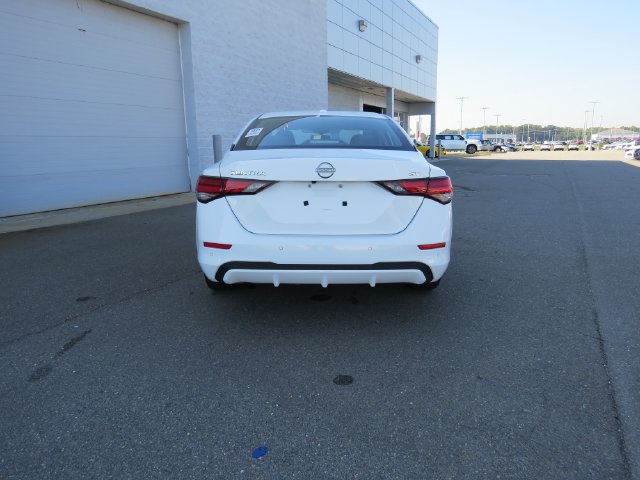 Used 2024 Nissan Sentra SV FWD image 4