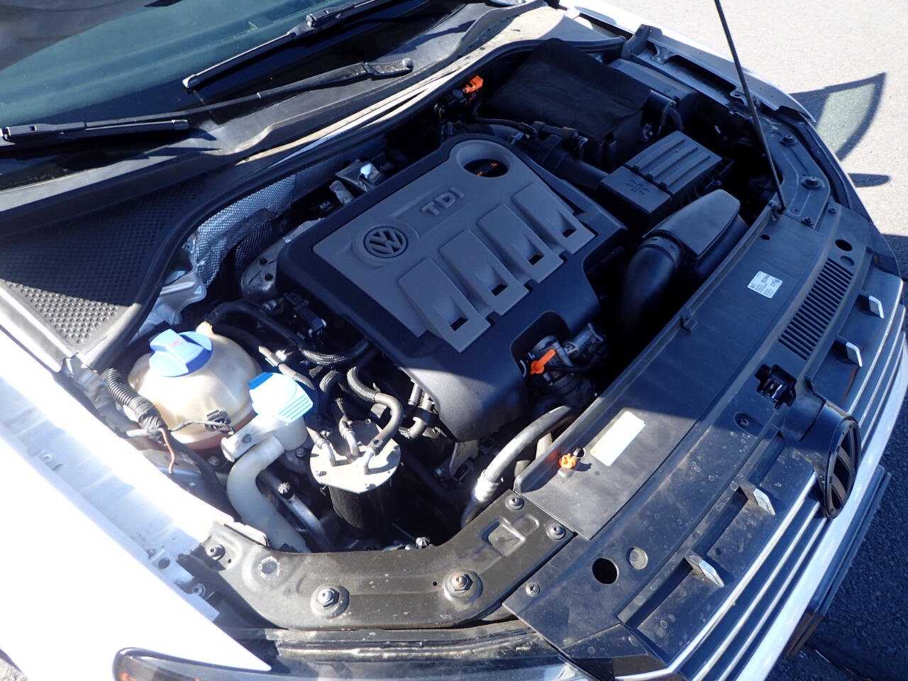 Used 2013 Volkswagen Passat TDI SE image 21