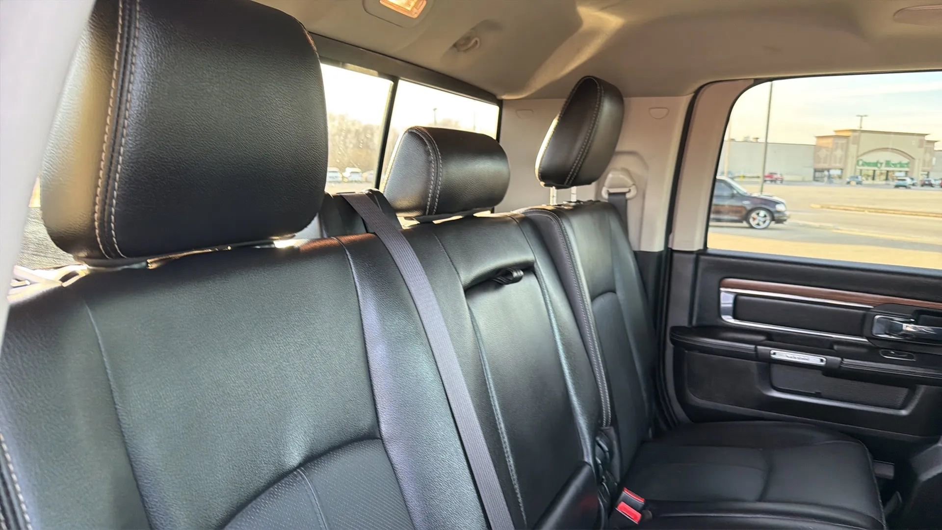 Used 2018 RAM 3500 Laramie image 60