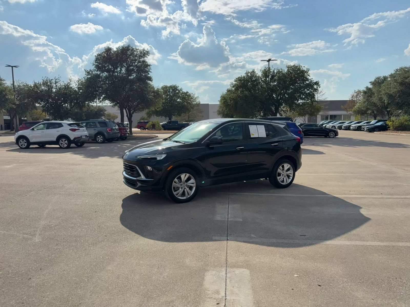 Used 2025 Buick Encore GX Preferred AWD/4WD image 7
