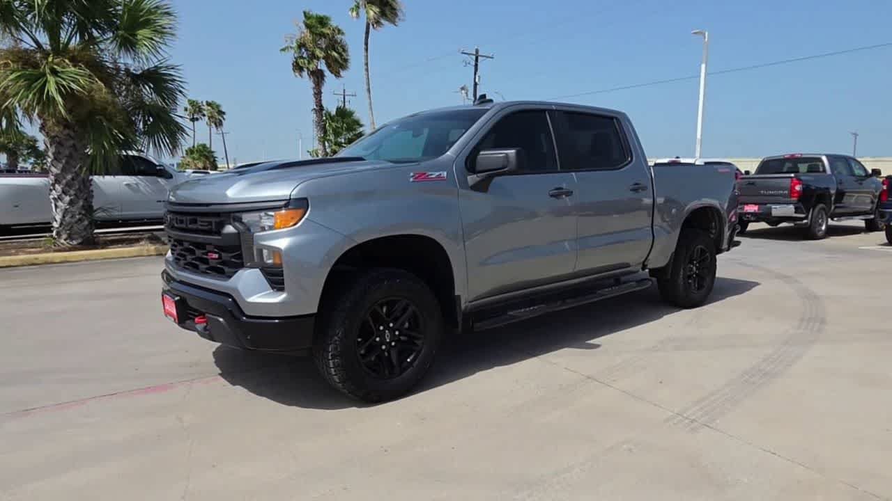 Used 2024 Chevrolet Silverado 1500 Custom Trail Boss AWD/4WD image 4