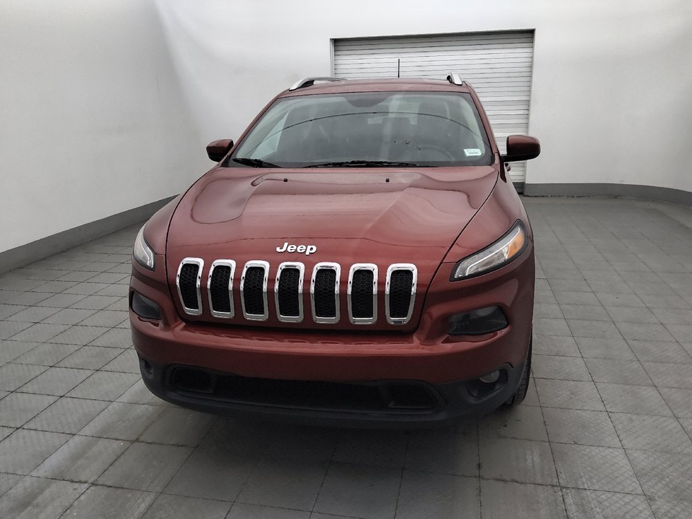 Used 2017 Jeep Cherokee Latitude w/ Comfort/Convenience Group AWD/4WD image 15