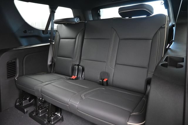 New 2026 Chevrolet Suburban Premier AWD/4WD image 17