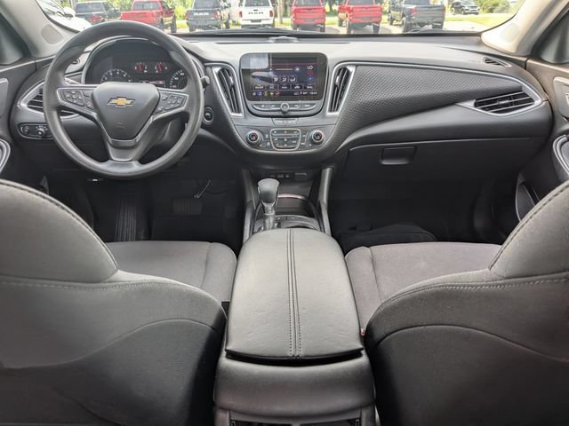 Used 2024 Chevrolet Malibu LT FWD image 4