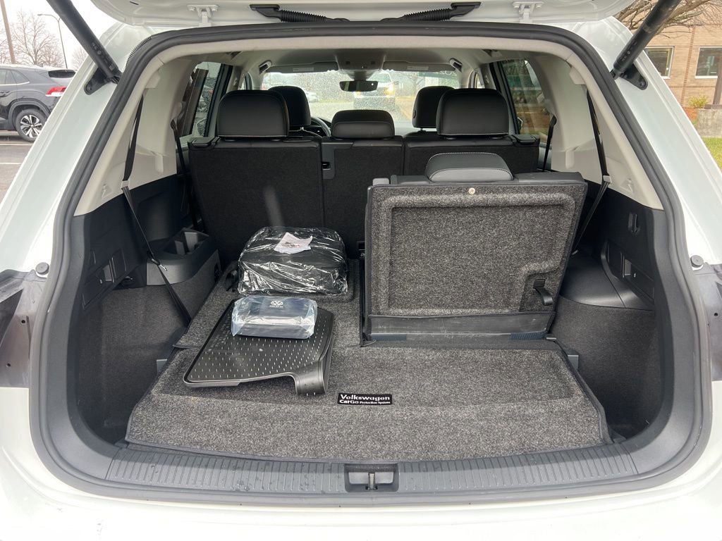 Used 2022 Volkswagen Tiguan SE image 13