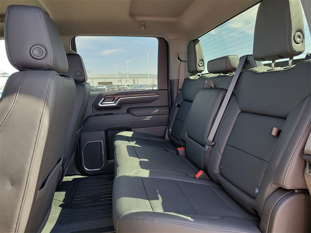 New 2026 GMC Sierra 2500 SLT image 16