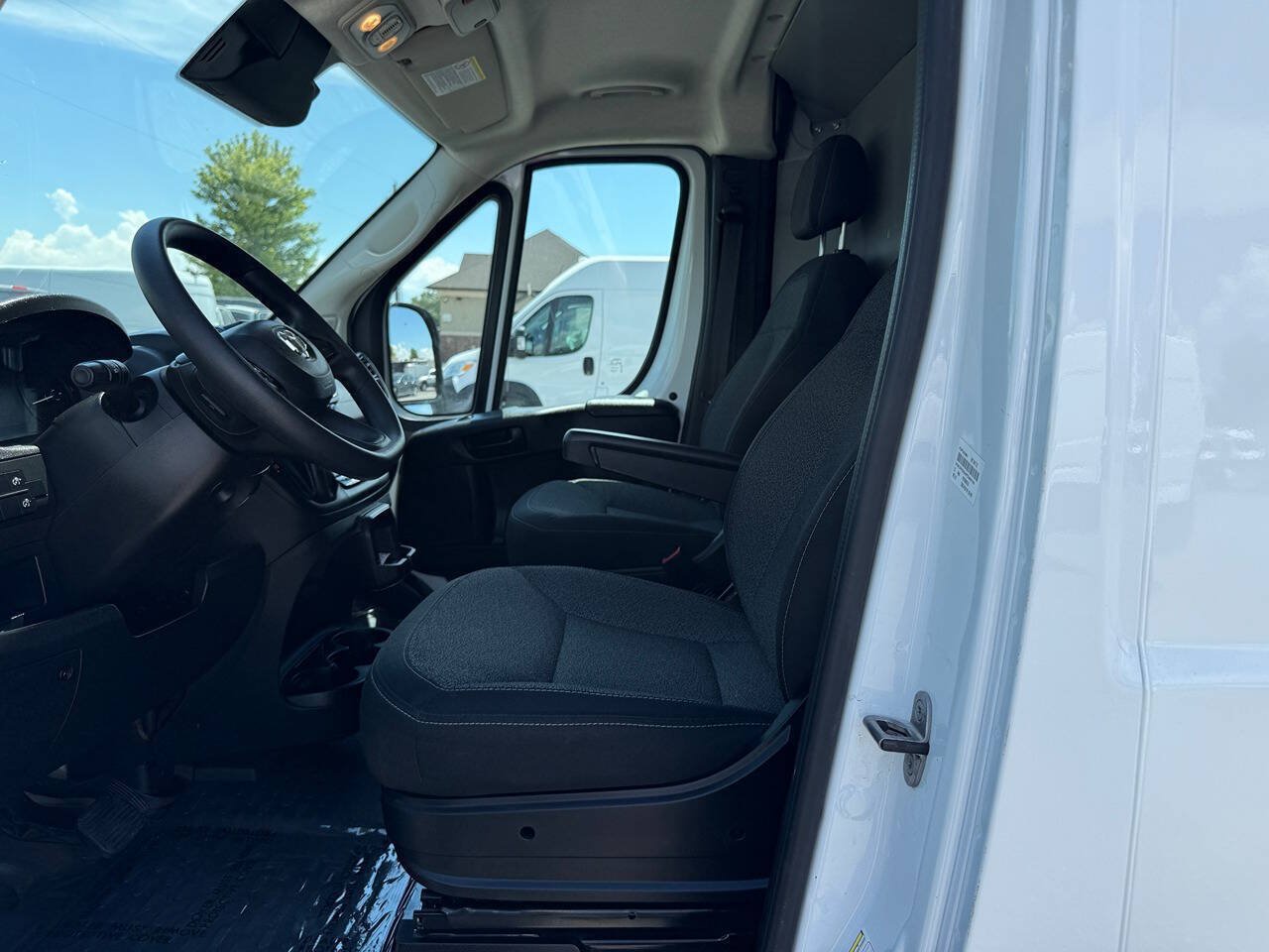 Used 2023 RAM ProMaster 2500 FWD image 15