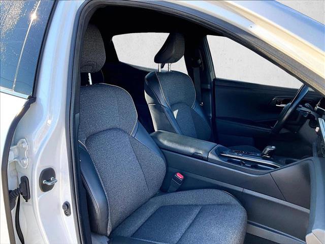 Used 2023 Toyota Crown XLE image 9