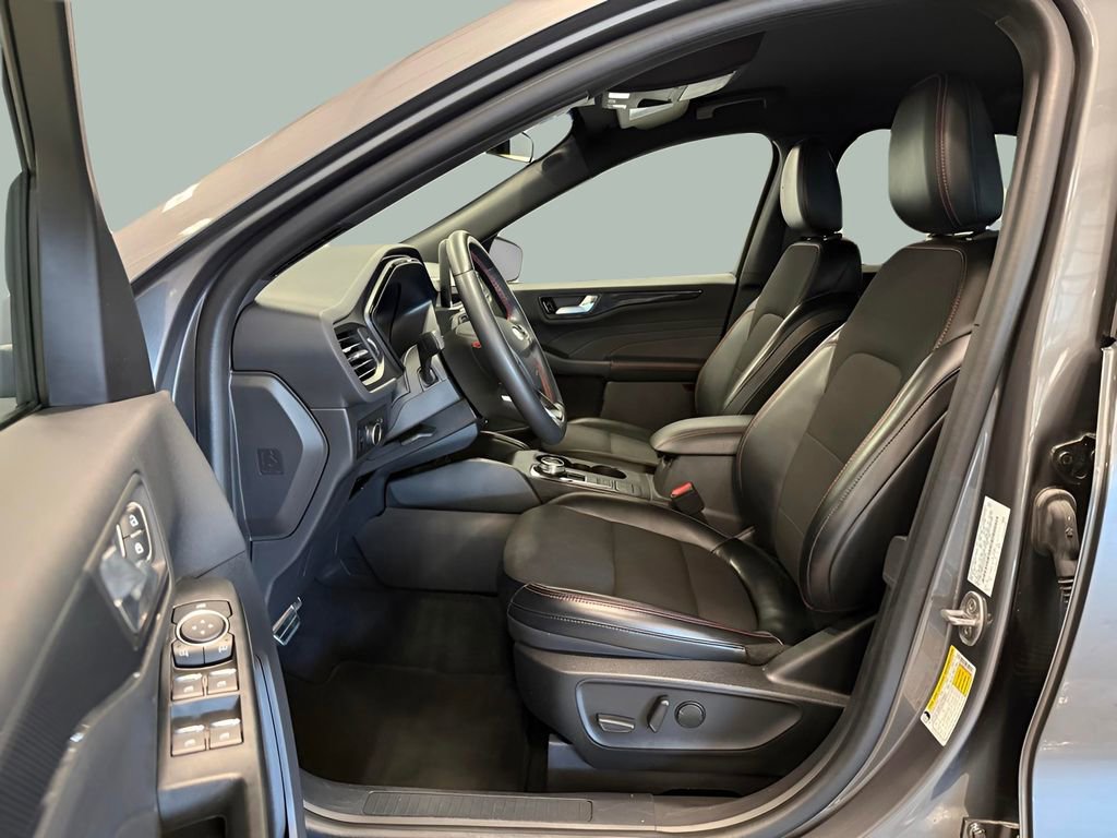 Used 2024 Ford Escape ST-Line AWD/4WD image 17