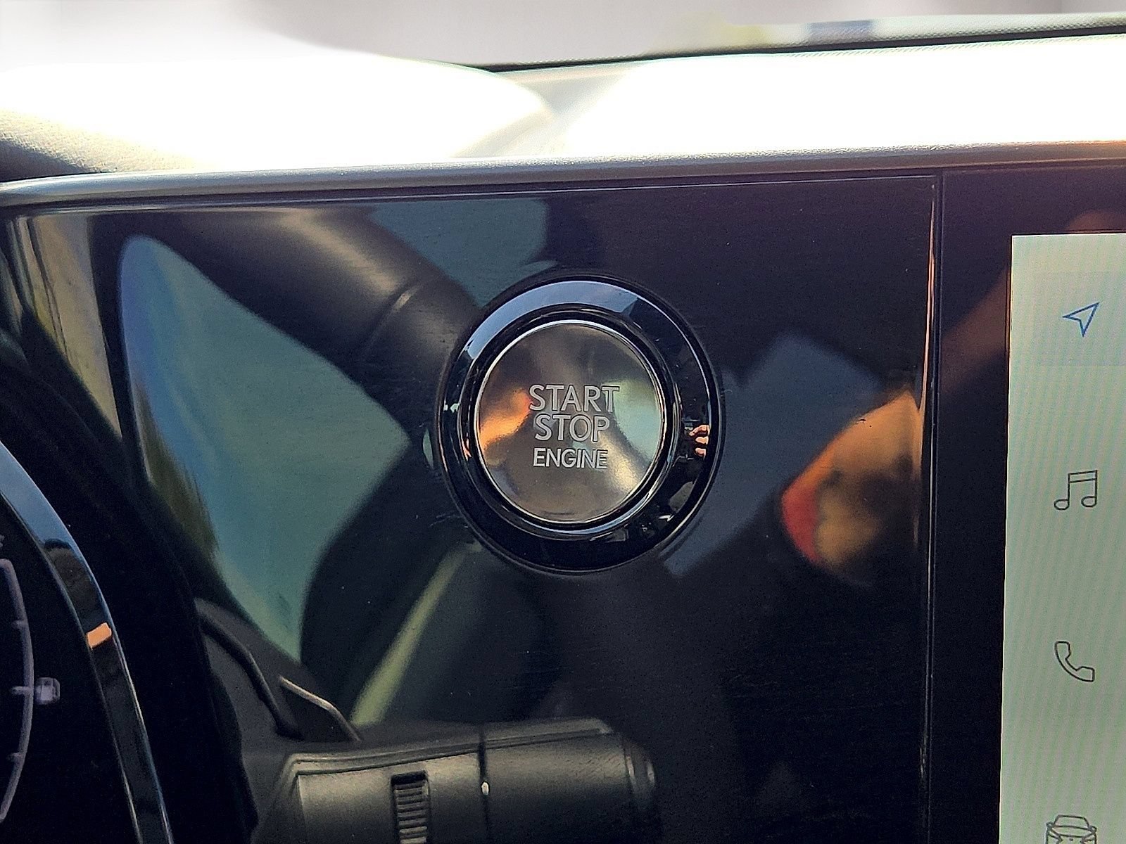 Used 2025 Lexus NX 250 FWD w/ Towing Package (2000 Lbs) image 29