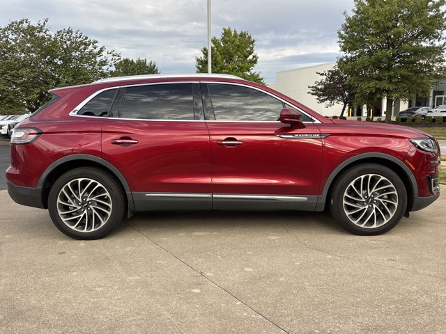 Used 2019 Lincoln Nautilus Reserve w/ Driver Assistance Package AWD/4WD image 2