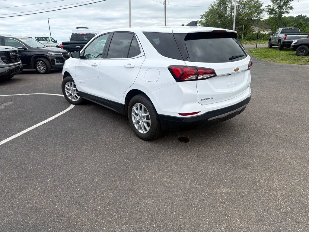 Used 2024 Chevrolet Equinox LT w/ LPO, Floor Liner Package AWD/4WD image 5