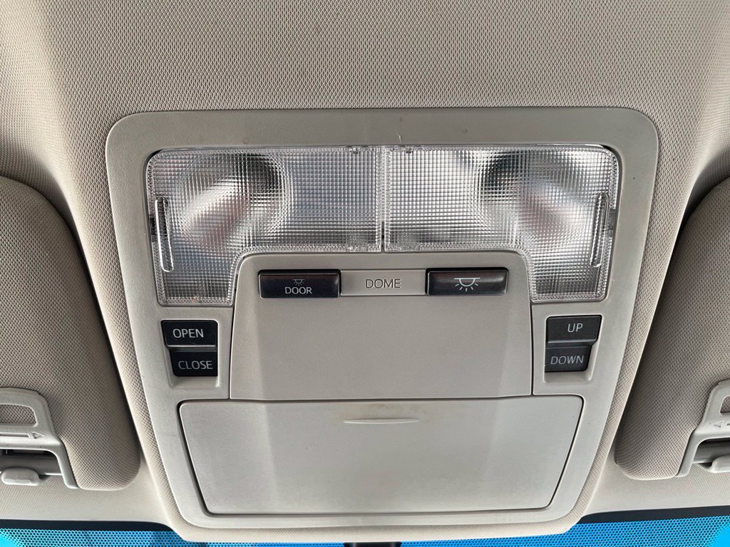 Used 2015 Toyota Avalon XLE Premium FWD image 21