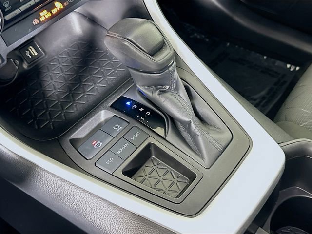 Certified 2024 Toyota RAV4 XLE FWD image 19