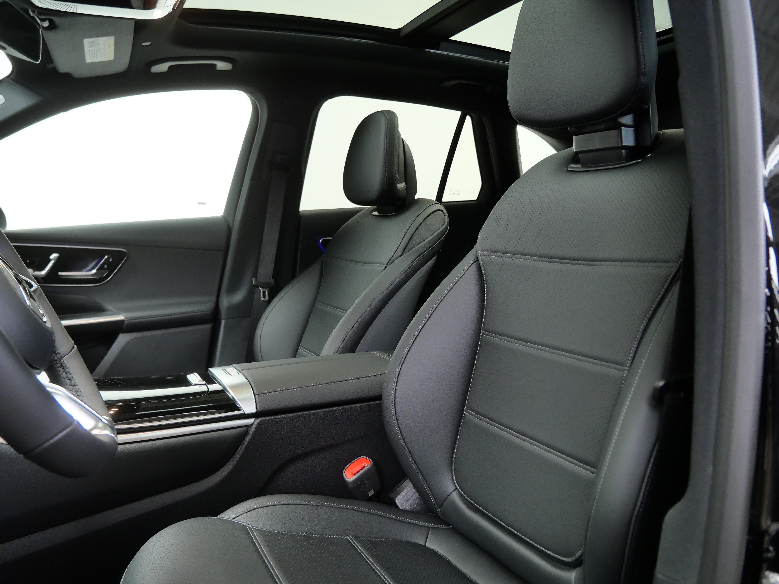 New 2026 Mercedes-Benz GLC 300 4MATIC image 8