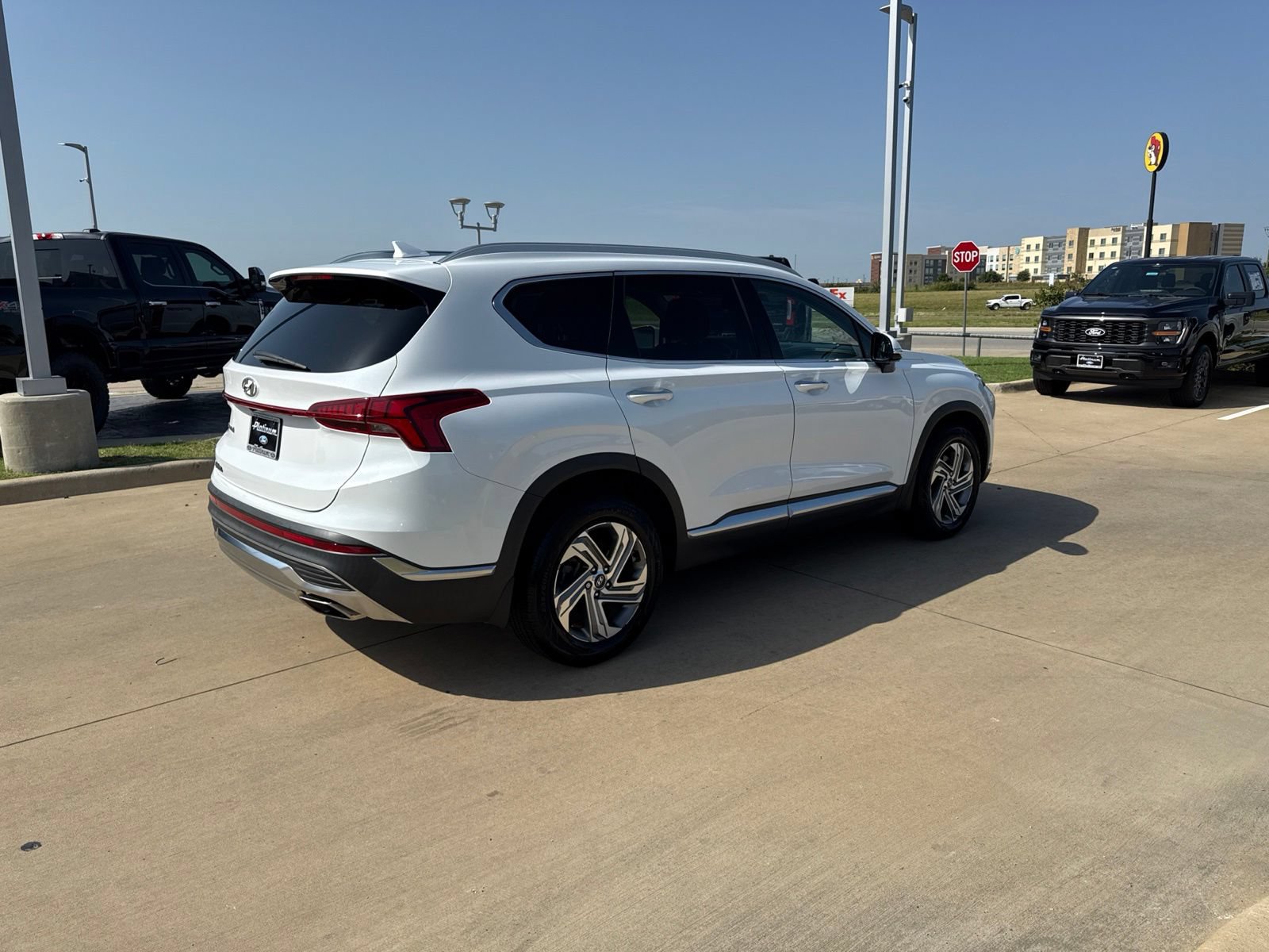 Used 2022 Hyundai Santa Fe SEL w/ Convenience + Premium Package FWD image 8
