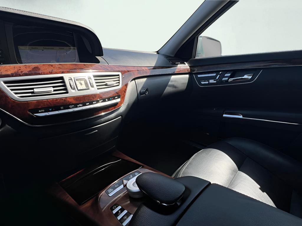 Used 2010 Mercedes-Benz S 550 image 47