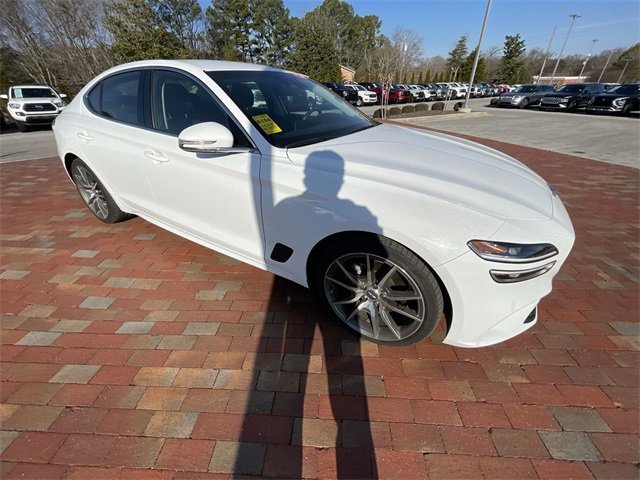Used 2023 Genesis G70 2.0T image 26