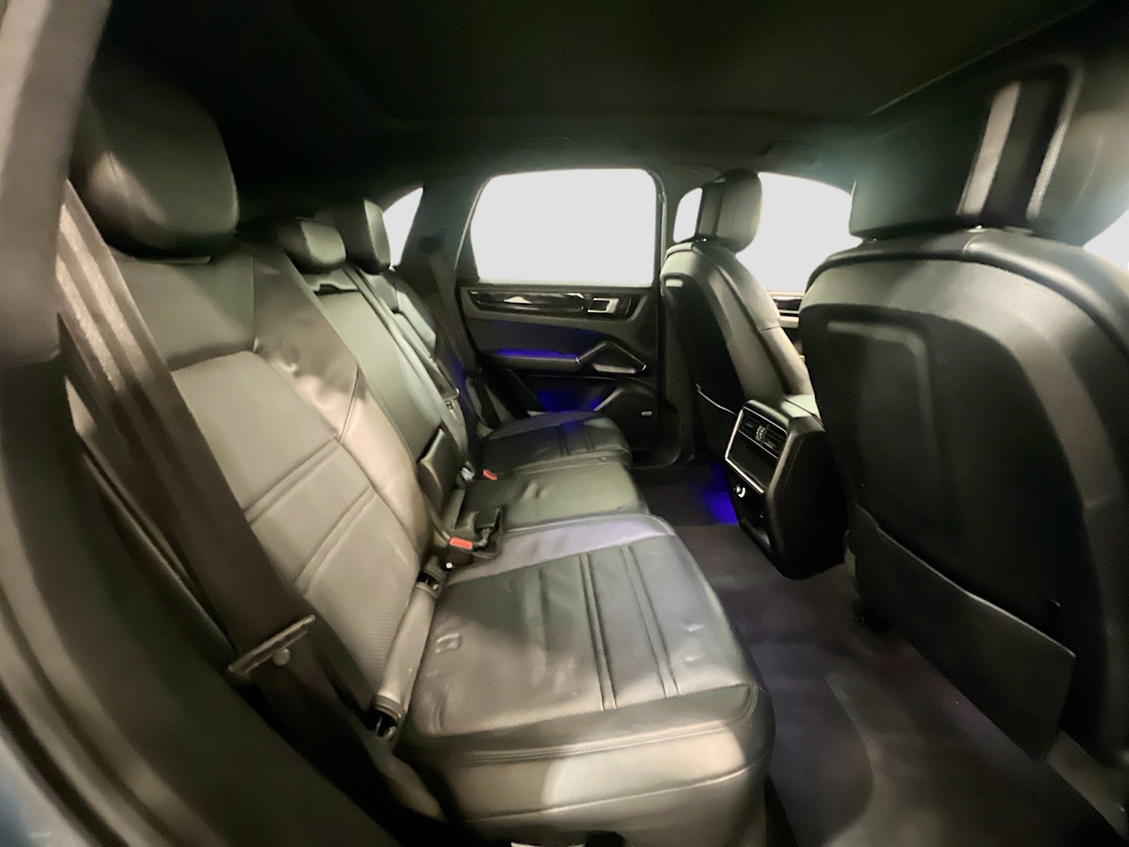 Used 2019 Porsche Cayenne image 22