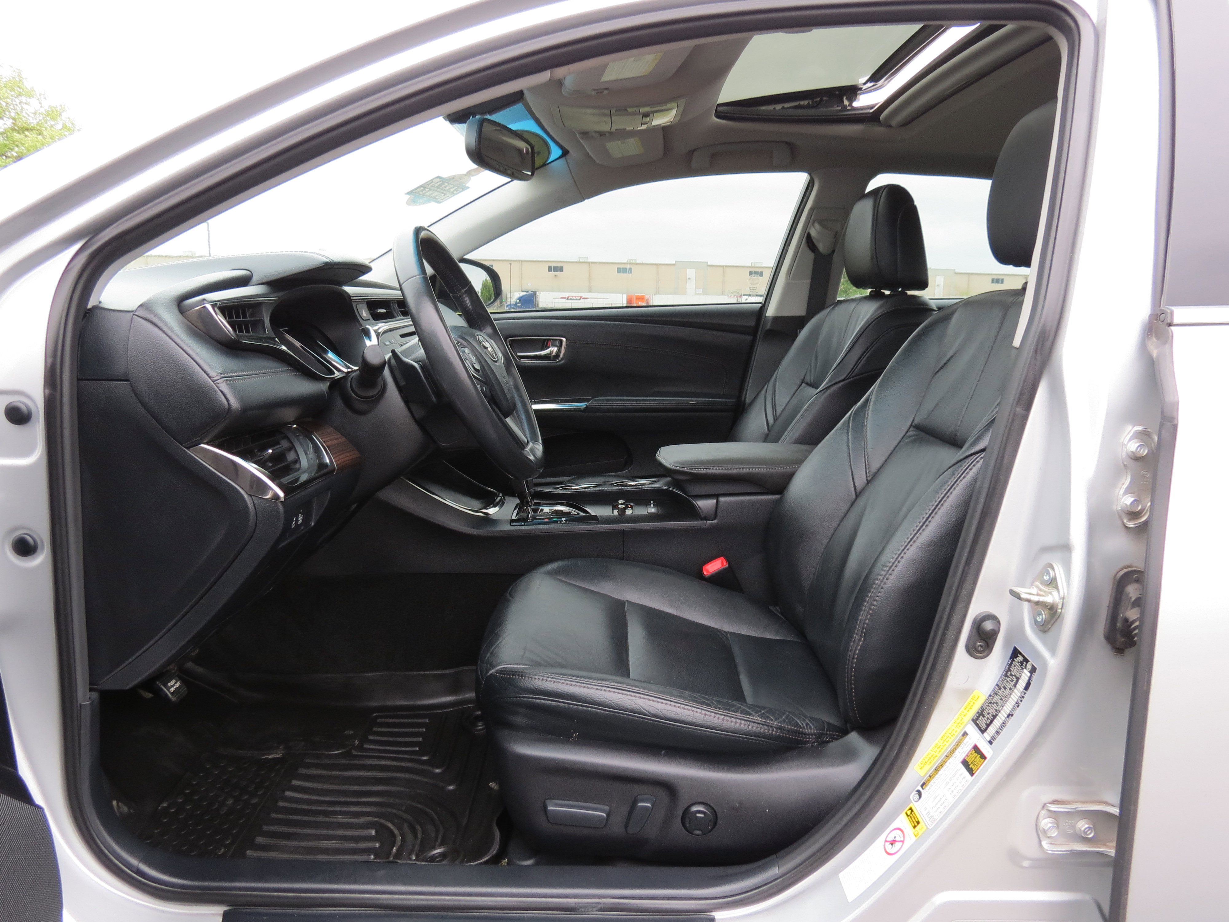 Used 2013 Toyota Avalon XLE Touring image 36