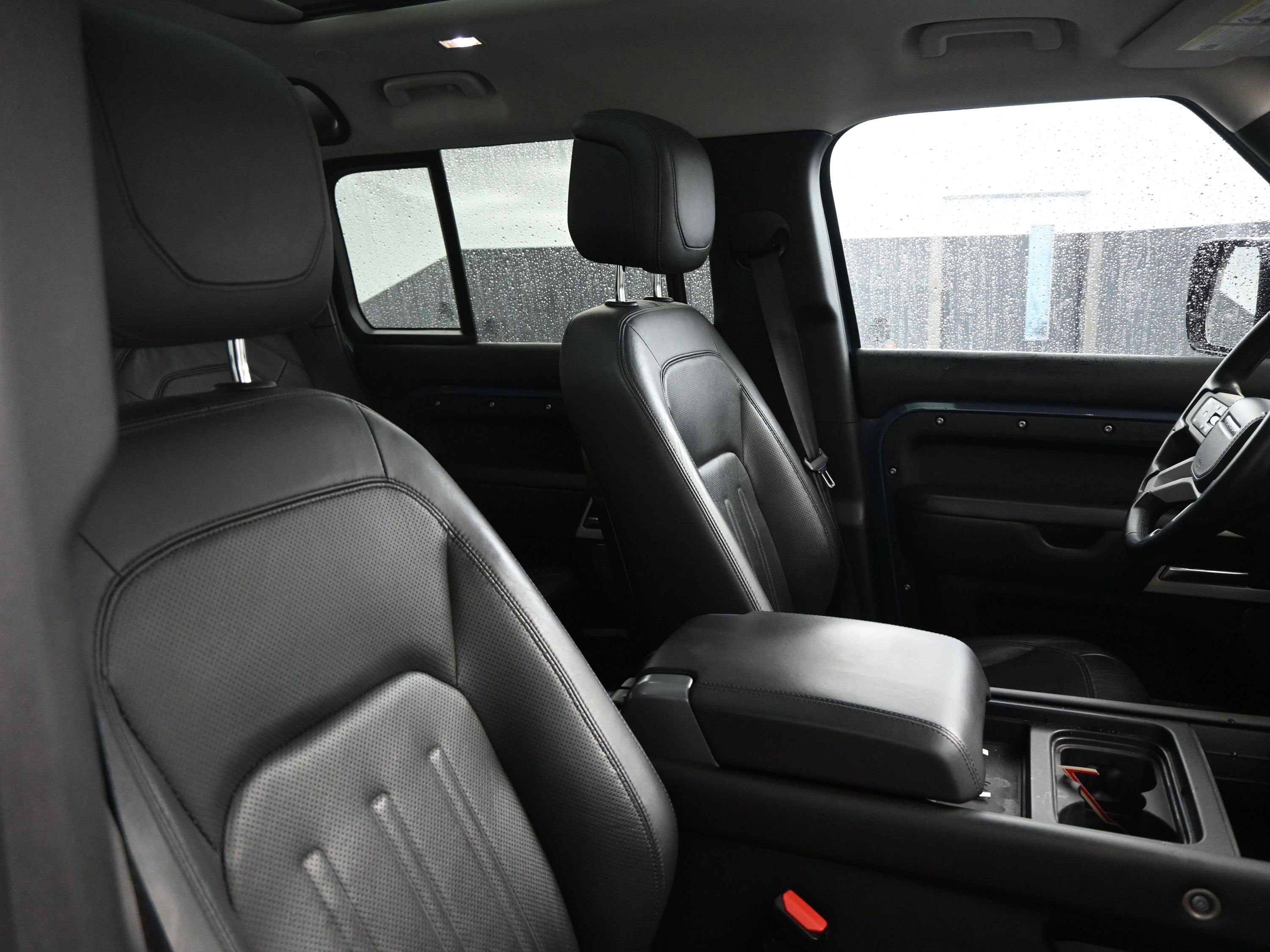 Used 2020 Land Rover Defender 110 HSE image 20