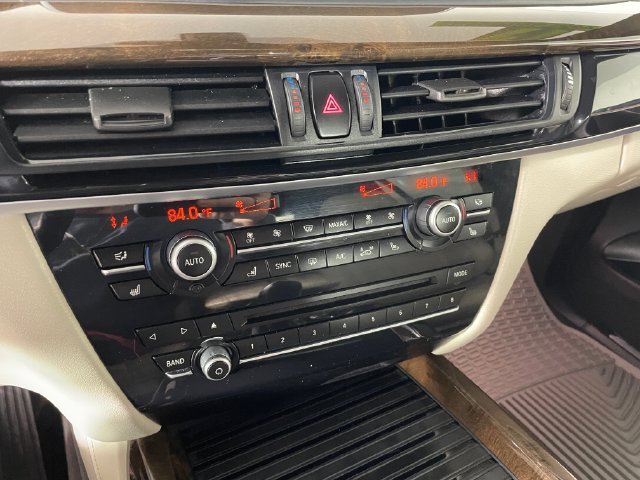 Used 2017 BMW X5 xDrive40e AWD/4WD image 8